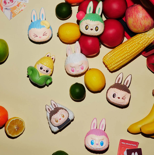 #29 THE MONSTERS 変な味のコンビニシリーズピンチストラップブラインドケースです