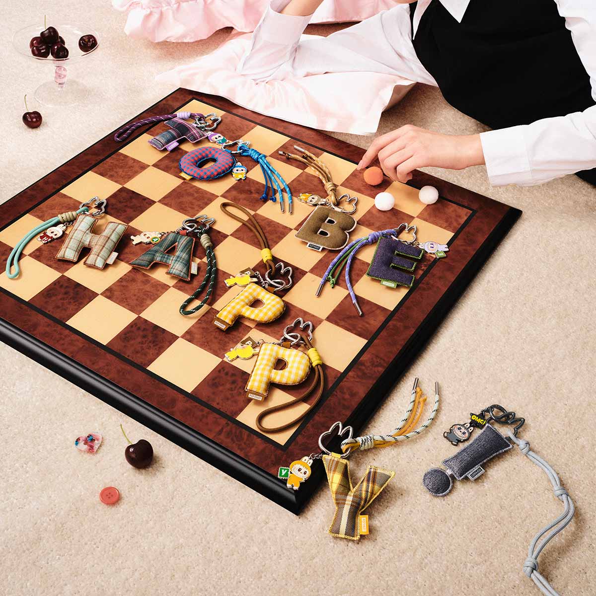 #05 ラブブ&ラブブイニシャルストラップ